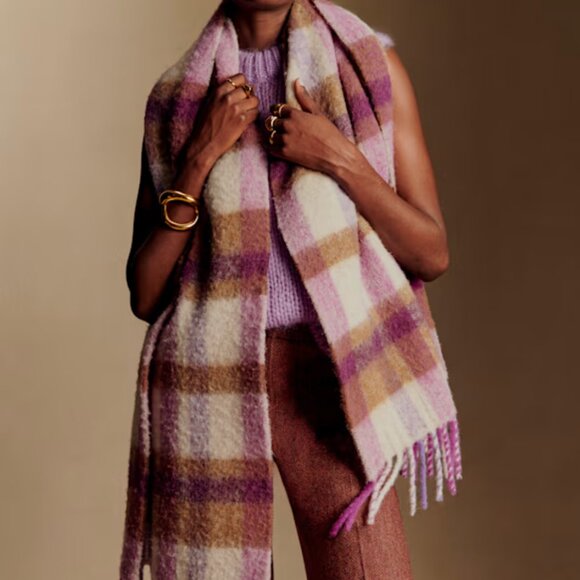 Sézane NWT Louise Scarf in Pink, Rose, and Ecru - Picture 5 of 7